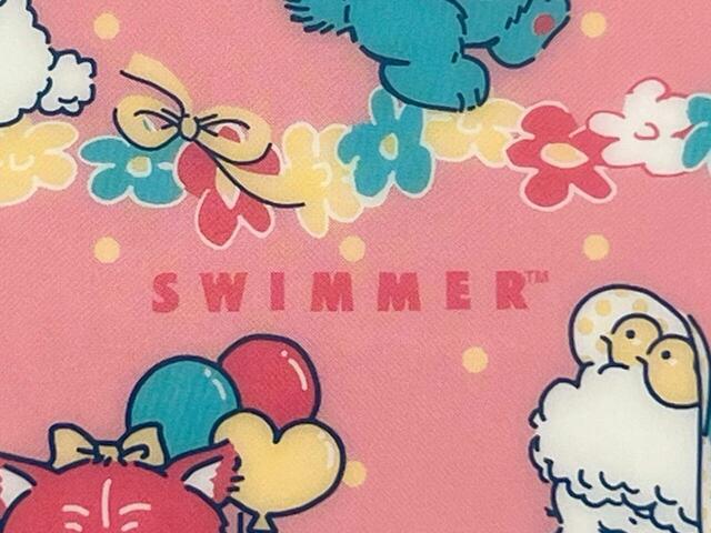 総柄の中にも「SWIMMER」のロゴが！