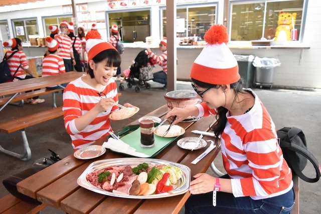 スタート時間はお昼だからご飯タイム!