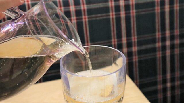 【プラキラ グラス・デカンタ250mlセット】注ぐときのワインの線もきれい