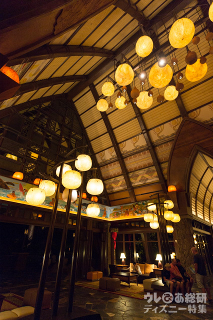 ロビー「マカアラ」｜アウラニ・ディズニー・リゾート & スパ コオリナ・ハワイ