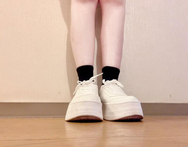 【GU（ジーユー）ソックス Chiikawa】スニーカーに合わせてみました！