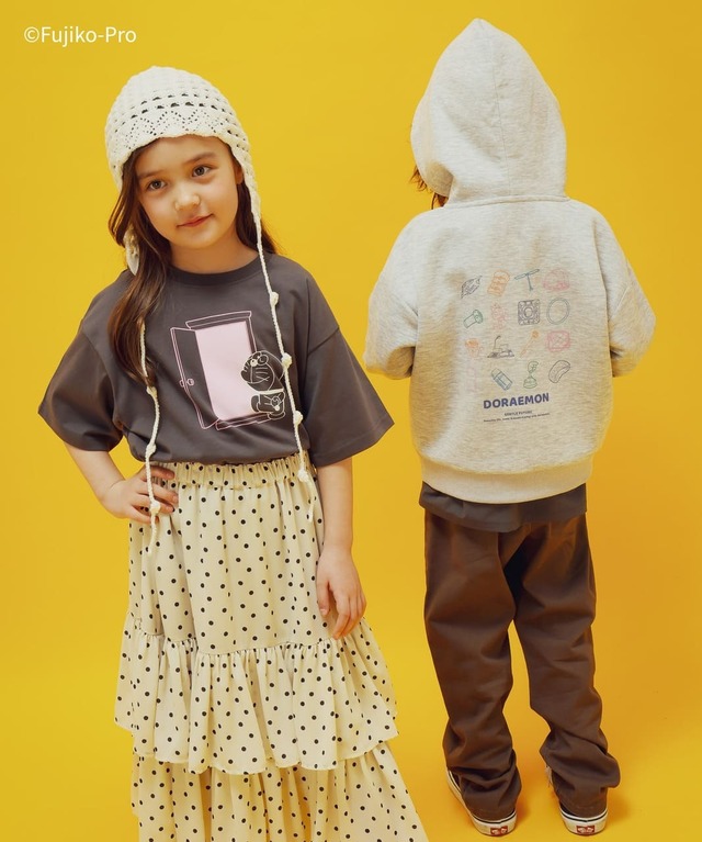 【ドラえもん×グローバルワーク】「ダンボールジップパーカー/キッズ」3,990円（カラー展開：杢グレー、サイズ：100-160cm）
