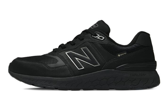 UNISEX【NEWBALANCE】MW880GB6(4E)  カラー：BLACK/BLACK  金額：￥18,700（税込）  サイズ：24.5cm～28cm （0.5cm刻み） 、29cm