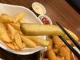 いわゆる王道のフライドポテト。太さは某ハンバーガーチェーンよりも太い。