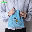 【セサミストリート新商品】「ニット巾着」2,750円／遊び心のある、もこもこ素材の巾着ポーチ