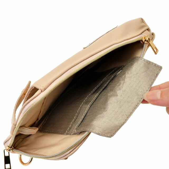 プーさん、ピグレット、イーヨー モバポシェ Mobile Pochette White Pooh 2022 2,530円