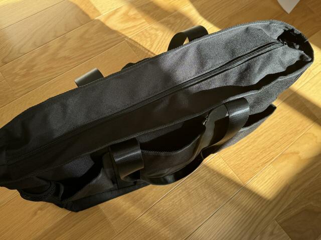【ワークマン マルチポケット トートバッグ】何も入れないとコンパクトにたためる