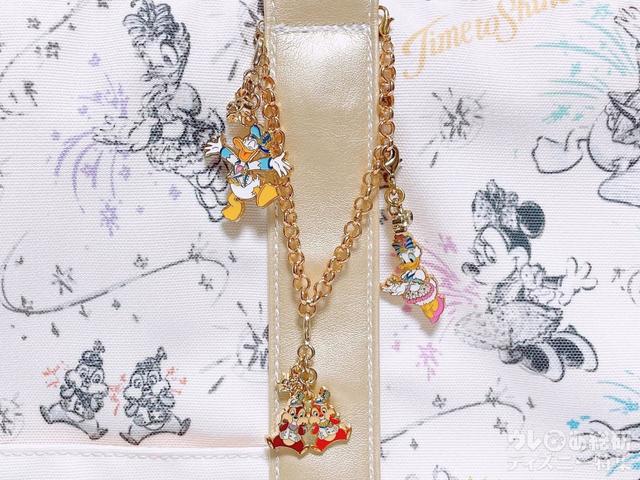 ブレスレットをバッグチャームに