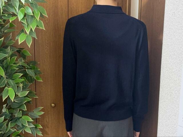 【ユニクロ　メリノポロセーター】カラーはレッド、グレー、ブラック、ナチュラル、グリーン、ネイビーと豊富です