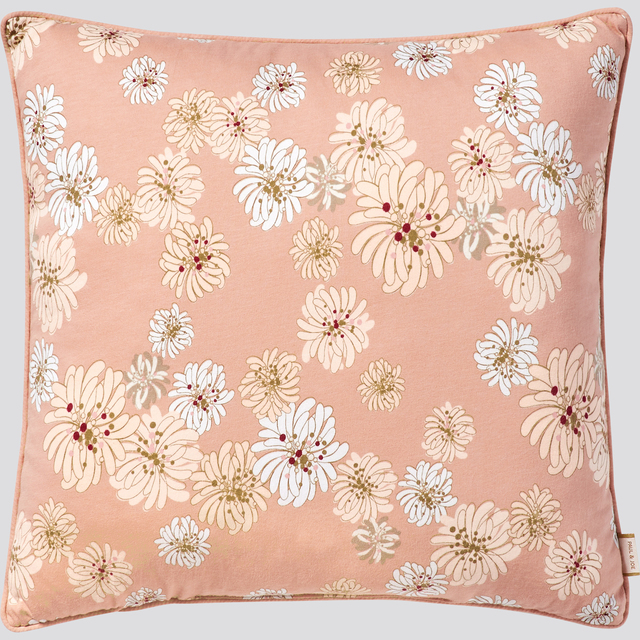 【ユニクロ「UT」×「PAUL ＆ JOE（ポールアンドジョー）」コラボ第二弾アイテム】クッション　1,500円