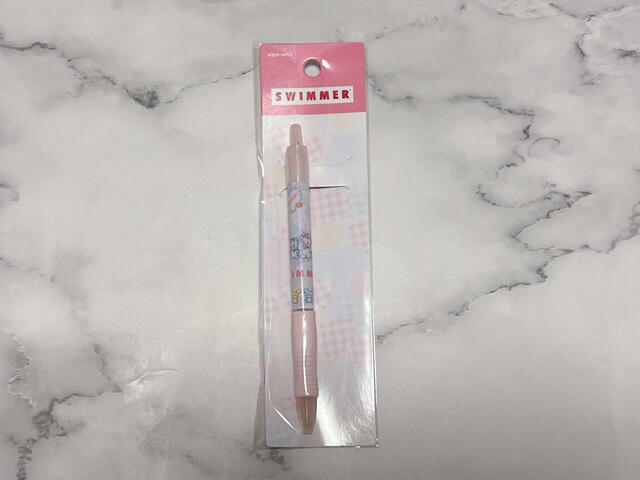 水性ボールペン／税込110円