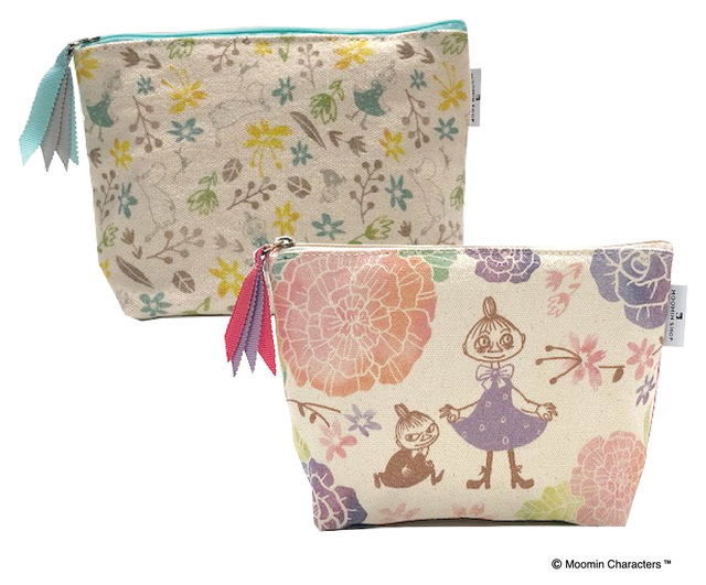 フラワーリース 舟形ポーチ　画像左からミント、ピンク　価格は各1,900円(税別)