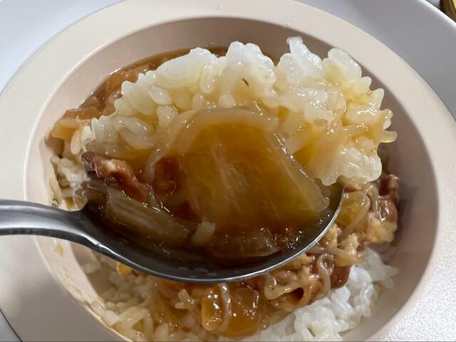 【サンコー 炊き立て丼 トップバリュベストプライス 牛丼 1人前】牛丼の汁で炊飯なべがべたべたするかと思ったけどさっと洗い流せた！