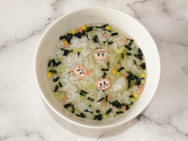 「ちいかわ　おちゃづけ」カラフルなおかきが華やか♪