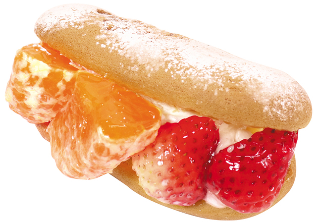 「ポケットショートケーキ(ミルキー×愛媛県産せとか&栃木県産スカイベリー)」<価格:702円(税込)>【“ペコちゃん×埼玉西武ライオンズ”の人気コラボが今年も実現! Lポーズをしているオリジナルデザイン商品が登場!】