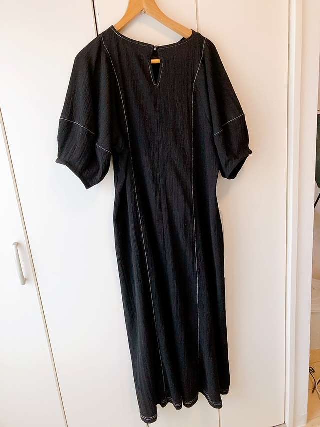 【ファッションセンターしまむら Blue Strive ワンピース】薄手で軽い生地と不規則なリブが立体感を生み出していて、夏でも涼しく着られるデザイン!