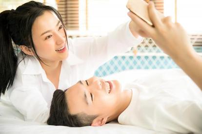 お泊まりデートで彼女に キュン とした瞬間 6 寝起きにそれはずるい 2 2 Mimot ミモット