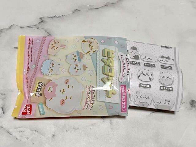 【ピタコット　ちいかわ】いざ開封！ピタコットはボール紙に包まれている様子…