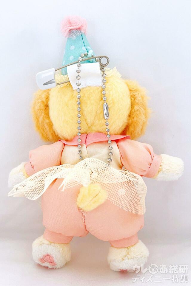 「ダッフィー&フレンズのフロム・オール・オブ・アス」ぬいぐるみバッジ