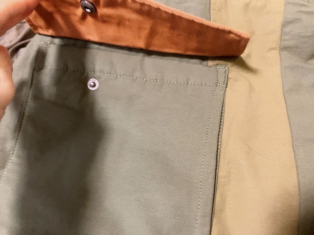 【ワークマン レディース撥水ウォームマウンテンパーカー】ポケットはボタンで留められます