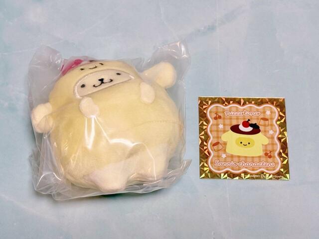 マスコットとシールのセット。「ポムポムプリン」がきてくれました!
