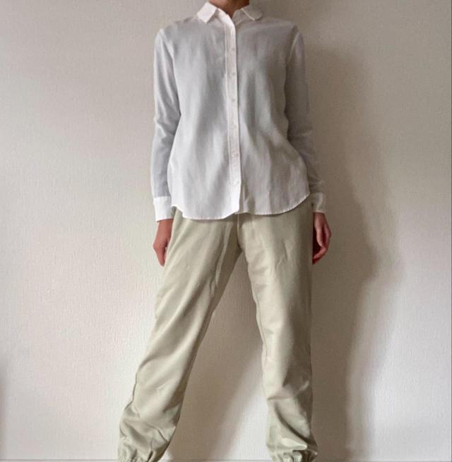 【ユニクロ スウェットパンツ】ゆるくおしゃれに着回し可能なアイテム