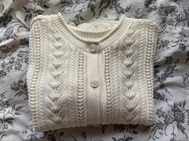 【GU 2WAYレーシーカーディガン】透かし編みのガーリーなニット