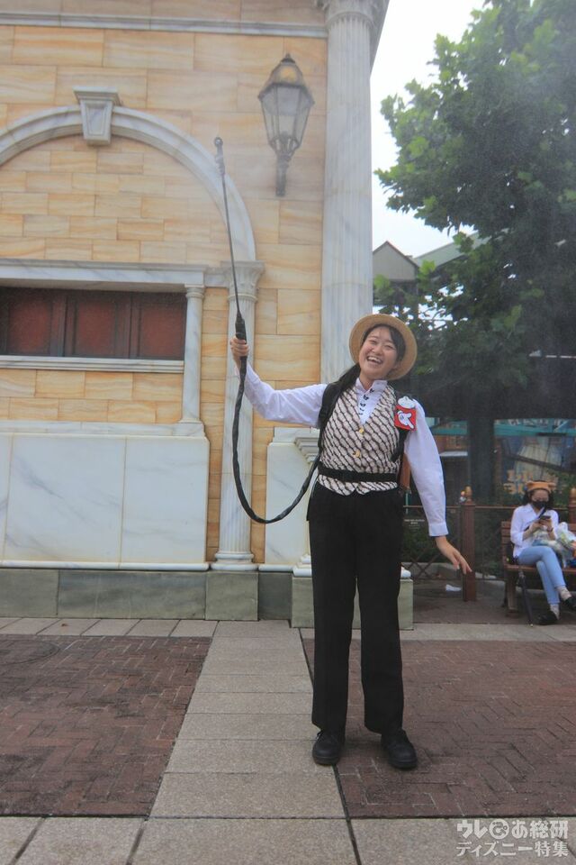 樽を背負ったキャストさんを見つけたら、びしょ濡れチャンス！