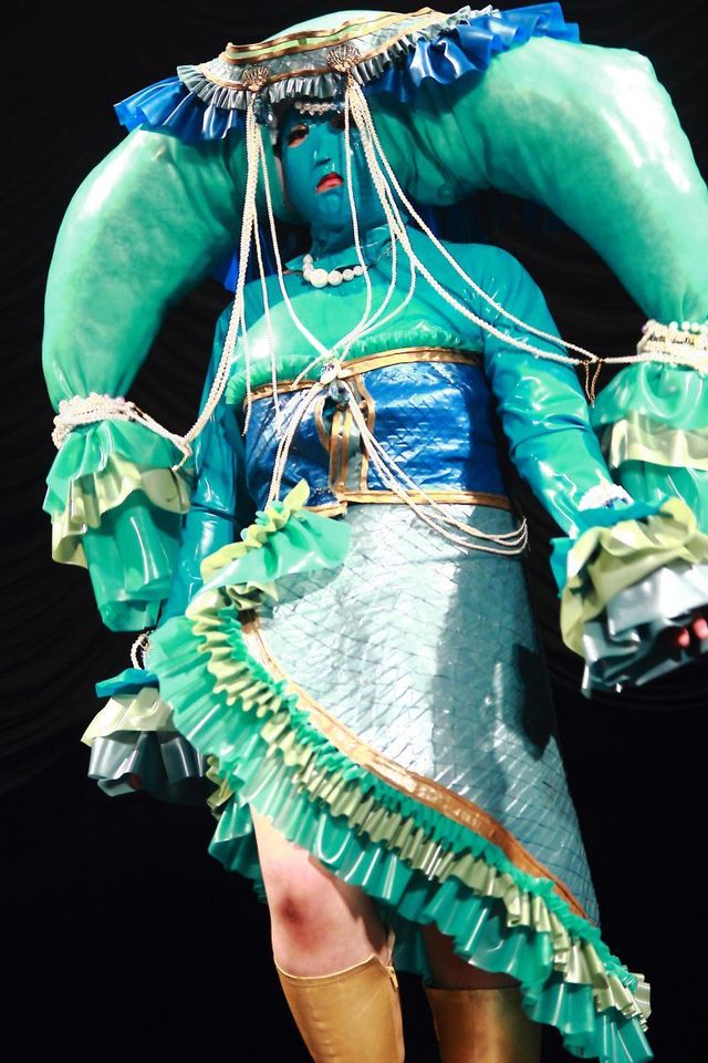 毒紫カノさん(ラバリストウォーク)