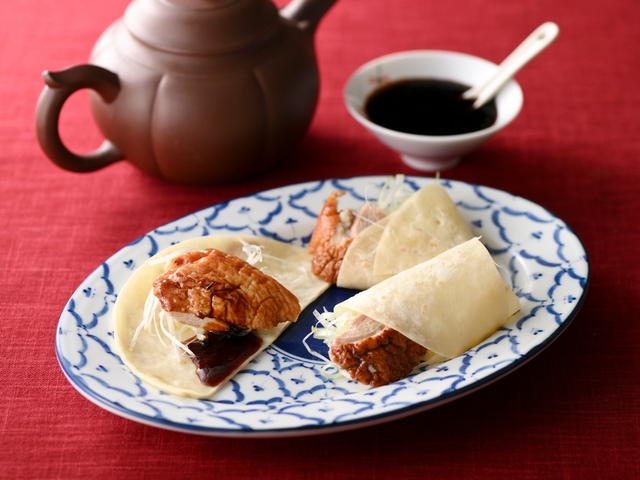 「北京ダック」<期間:2025年9月25日~10月15日>【台湾の美食を堪能できる「台湾満喫コース」に『北京ダック』&『トリュフ入り餃子』が新登場!10月15日までの限定開催!】