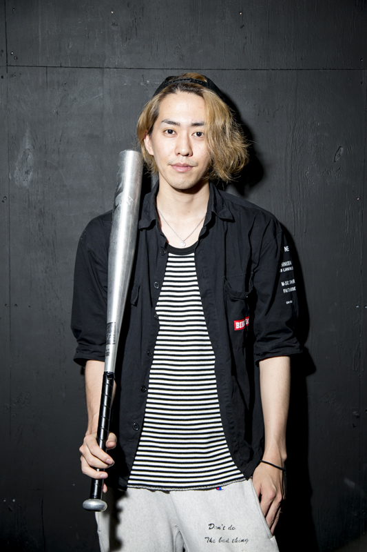 紅島 弓矢 役・田中彪（撮影・フクシアヤミ）