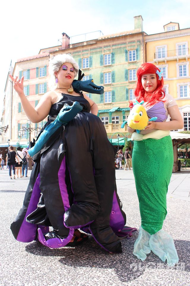 アースラとアリエル（※一般ゲストの方の許可をいただいて撮影しています）