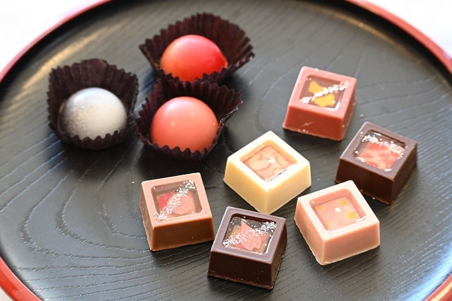 【タカシマヤ アムール・デュ・ショコラ 2026／ベルアメール京都別邸】あまおう苺を使ったアソートはバレンタインシーズン限定の新商品！