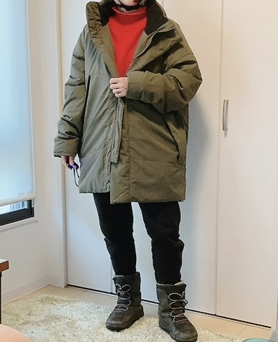 【フレイムテック(R)フラッフィーウォームTMリトルモンスターパーカー】背中部分には保温力の高いブラックアルミ素材が使われており、体温を効率よくキープしてくれます◎