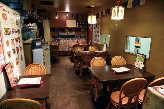 新橋カレーランチ／チャンドラマ　内観