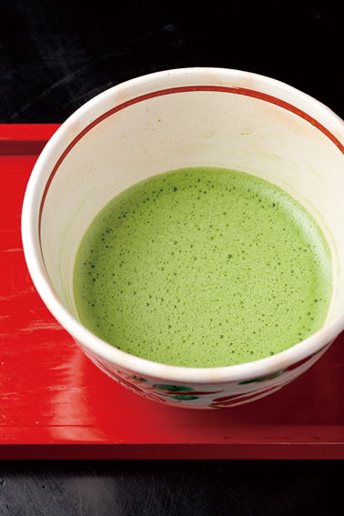 くずきり みのわ／くずきりと抹茶のセットは1280円。