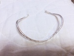 【beller winding thin bangle】波のようなデザイン