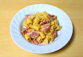 【カークランドシグネチャー リガトーニカルボナーラ 1190g 1480円】食べ応えのある、もっちりした食感のパスタ