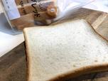 食パンの生地はふわふわ