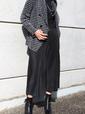 【SPECCHIO シャトルプリーツキュロットフレアパンツ】同素材のジャケットと合わせて