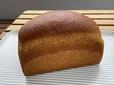 【Blue Poppy Bakery（ブルーポピーベーカリー）】そのままでもトーストしても美味な「モラセス全粒粉パン」
