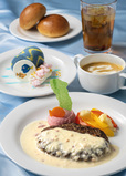 スペシャルセット 1,980円｜ホライズンベイ・レストラン｜東京ディズニーシー「ピクサー・プレイタイム」スペシャルメニュー