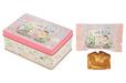 パウンドケーキ 1,700円|東京ディズニーシー「ダッフィー&フレンズのメイキング・ウインター・ウォーム」グッズ|販売店舗:東京ディズニーシー「マクダックス・デパートメントストア」|発売日:2026年11月2日(月)
