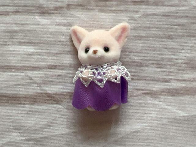 淡いピンクがかわいいフェネックの赤ちゃん♪