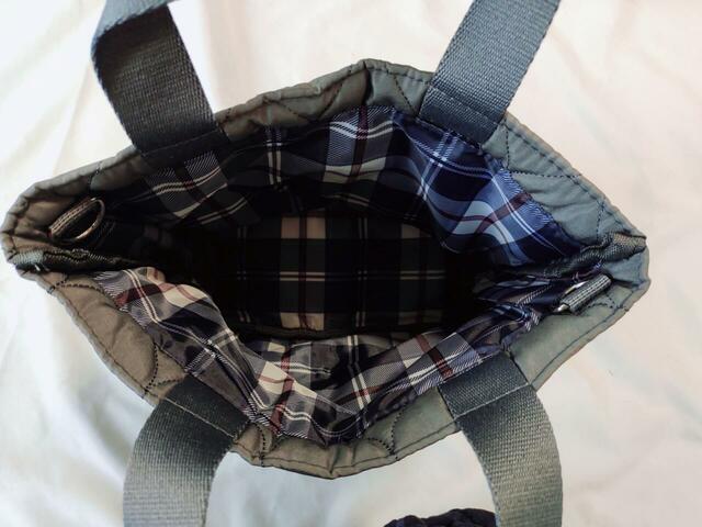 中身が見やすい「ハウスタータン」柄