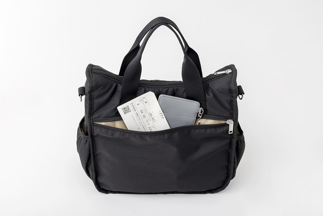 【JTB監修 3WAYショルダーバッグ】ストラップを外せばハンドバッグに！