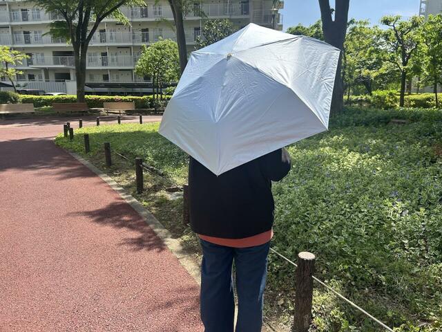 【ワークマン 晴雨兼用遮光・遮熱チタンコーティング日傘】晴雨兼用なので、突然の雨でもそのまま使えるのが嬉しい♪
