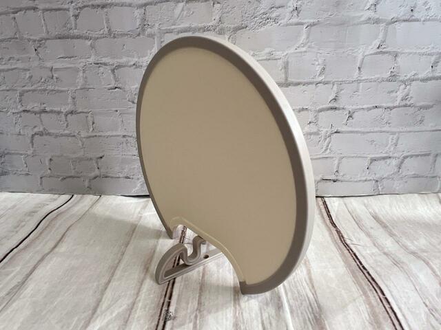 なんとスタンドに早変わり！