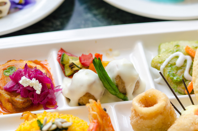 「クリスタルパレス・レストラン」スペシャルブッフェ｜東京ディズニーランド 2016年「アナとエルサのフローズンファンタジー」