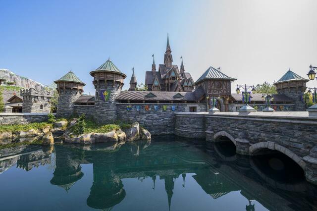 東京ディズニーシー「ファンタジースプリングス」内「フローズンキングダム」